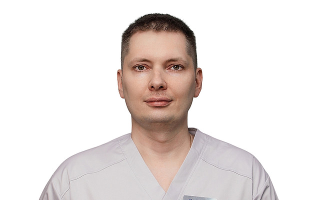 Попов Михаил Олегович